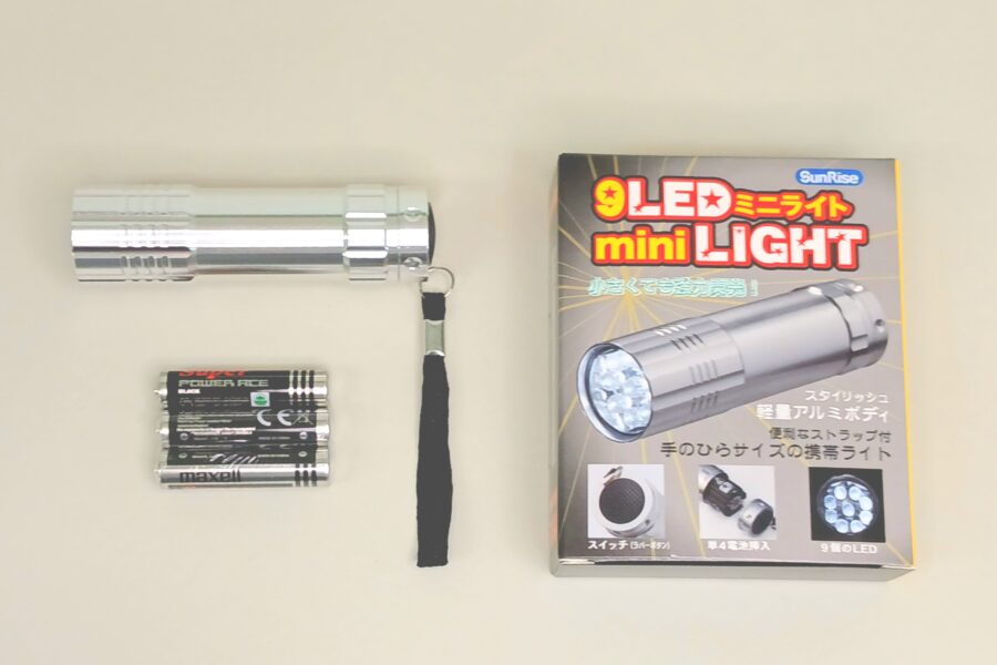 9LEDミニライト・内容物