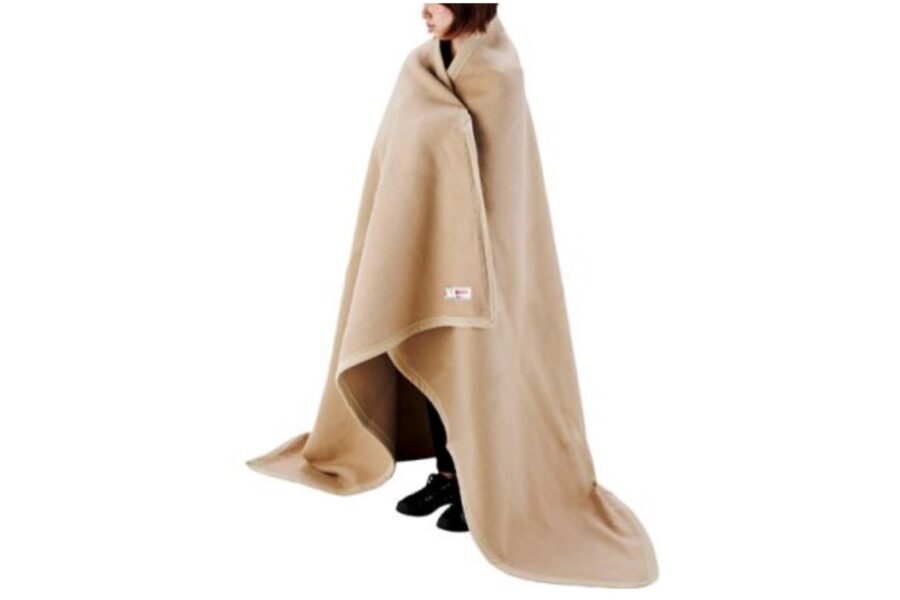 難燃備蓄用毛布・着用