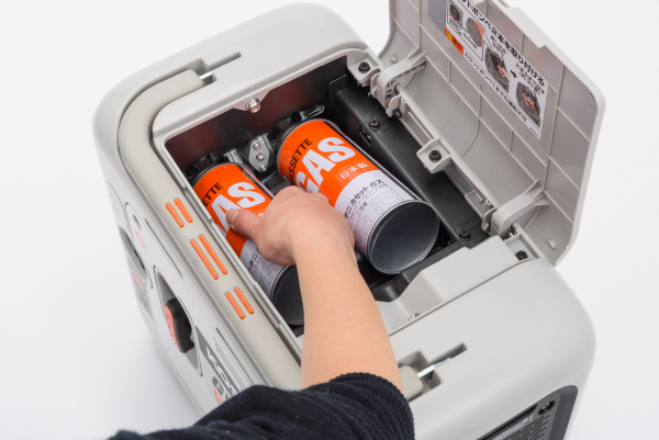 ガス式インバーター発電機・ガス交換