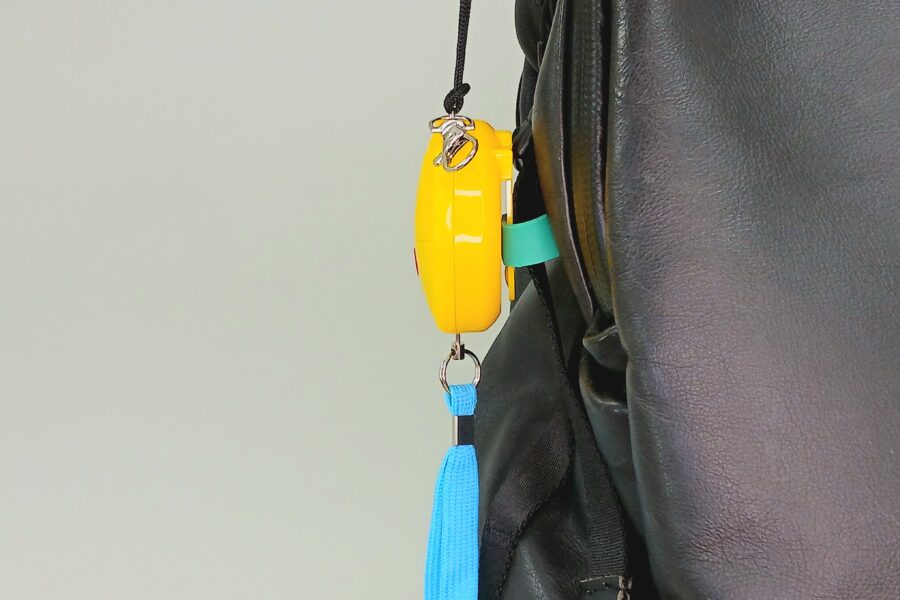 防犯ブザー・ゴムを使う